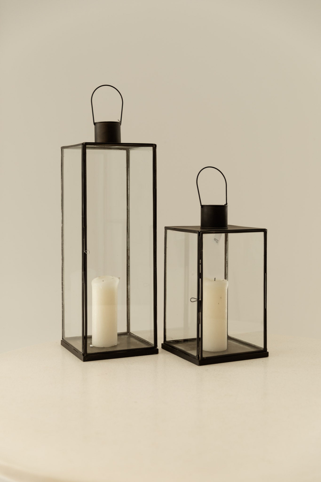 FAROL MINIMALISTA METAL NEGRO