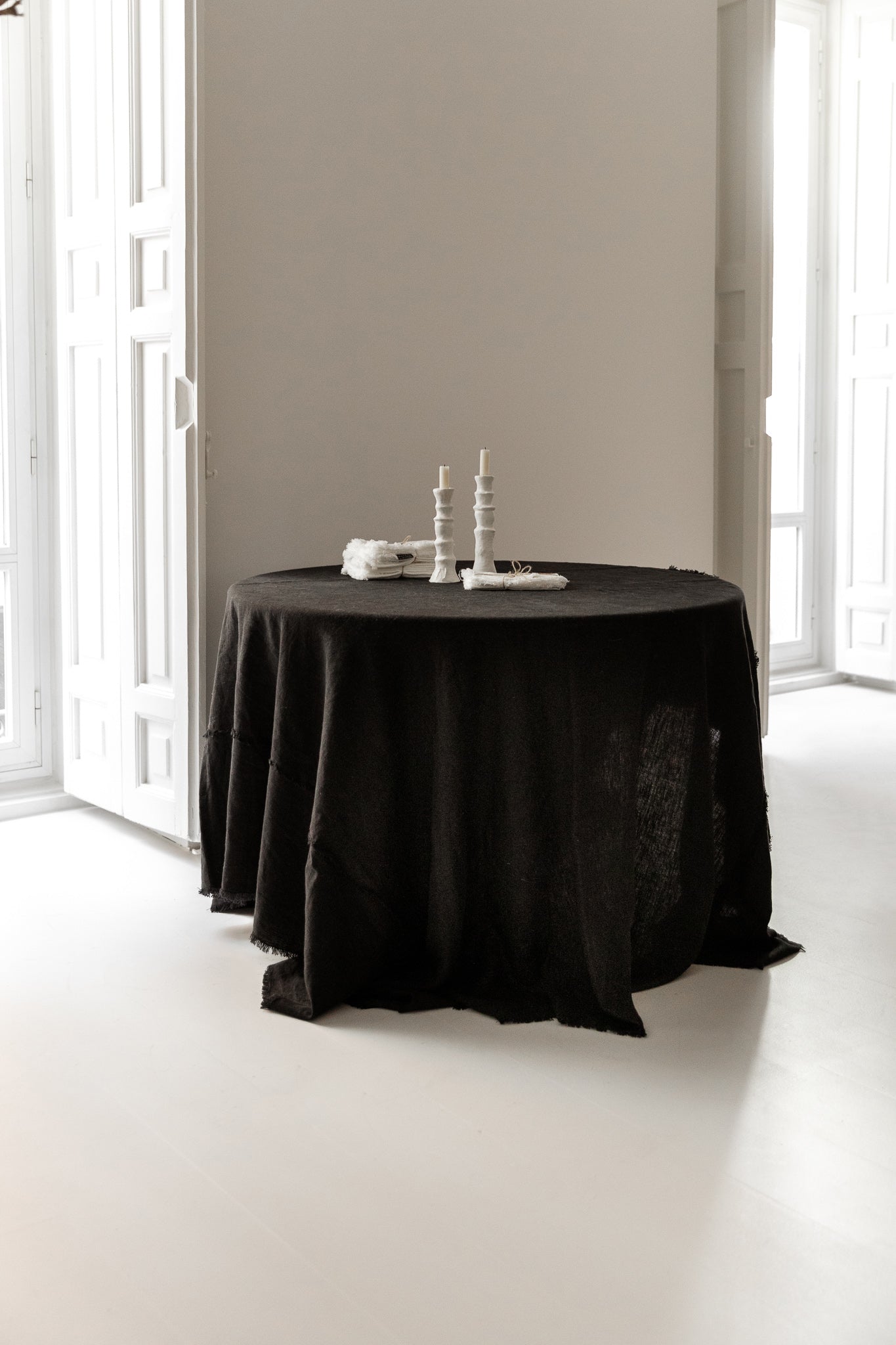 MANTEL LINO MARRAKECH NEGRO