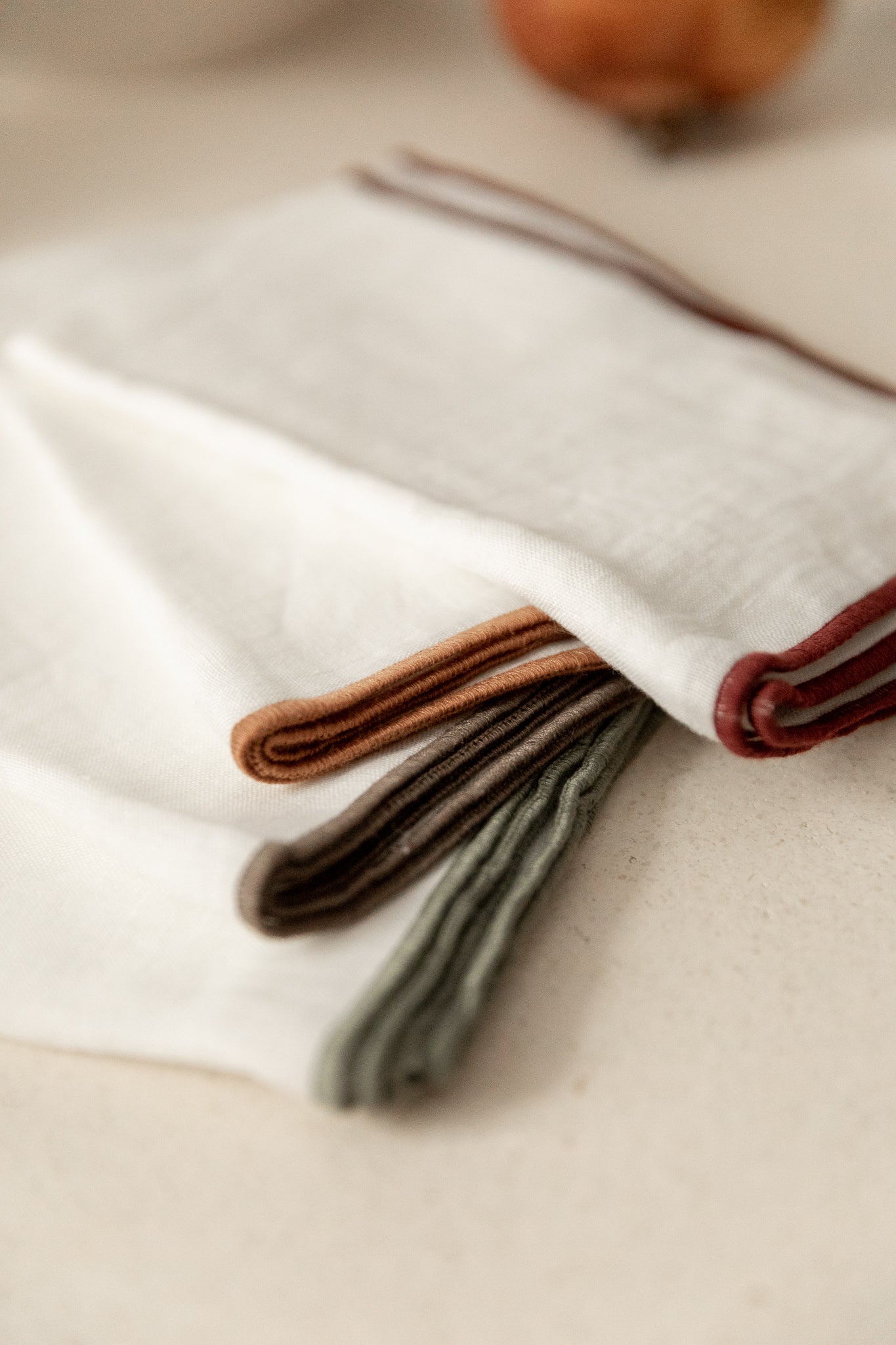 SERVILLETAS LINO BLANCO CON REPULGO