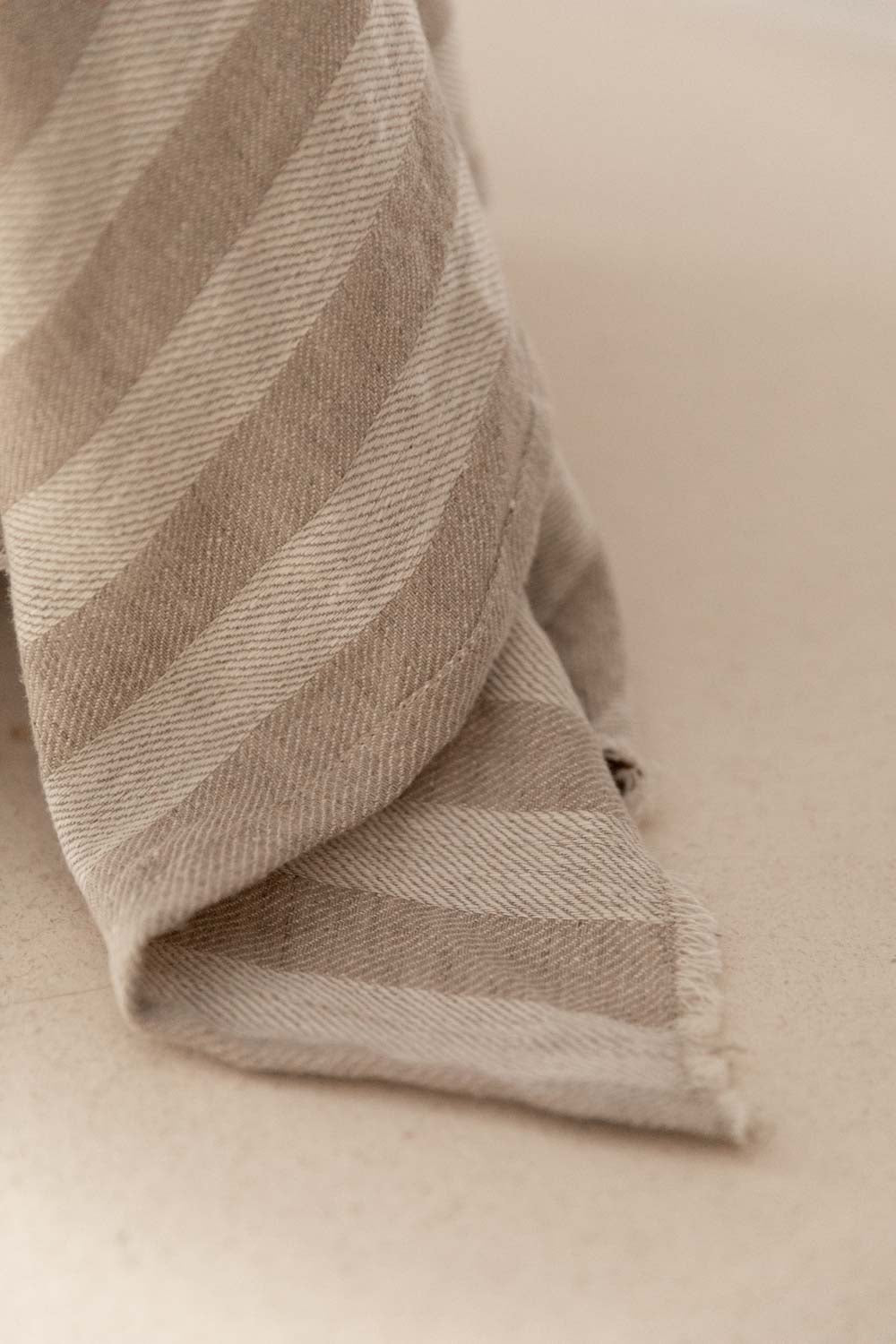 PAÑO DE COCINA LINO RAYA NATURAL