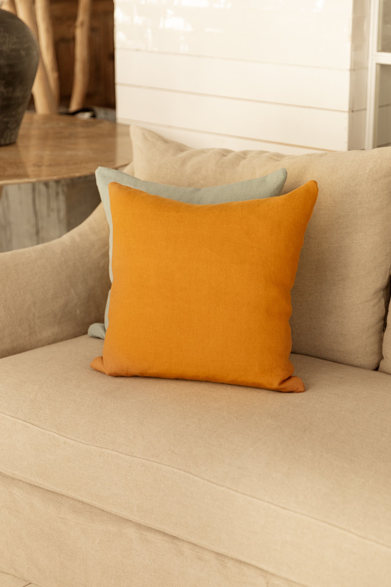 COJÍN DE LINO LAVADO NARANJA