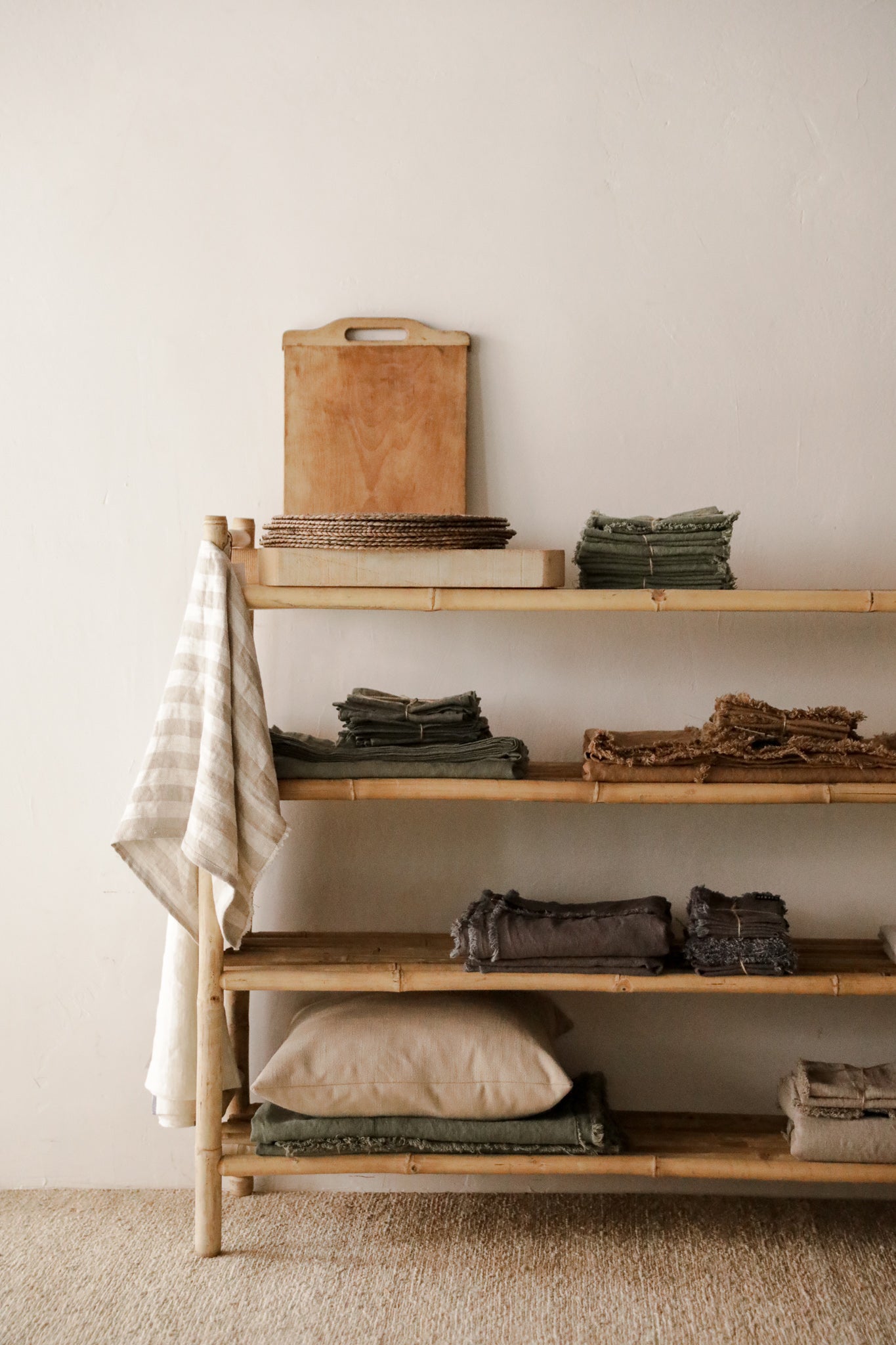 ESTANTERIA DE BAMBÚ