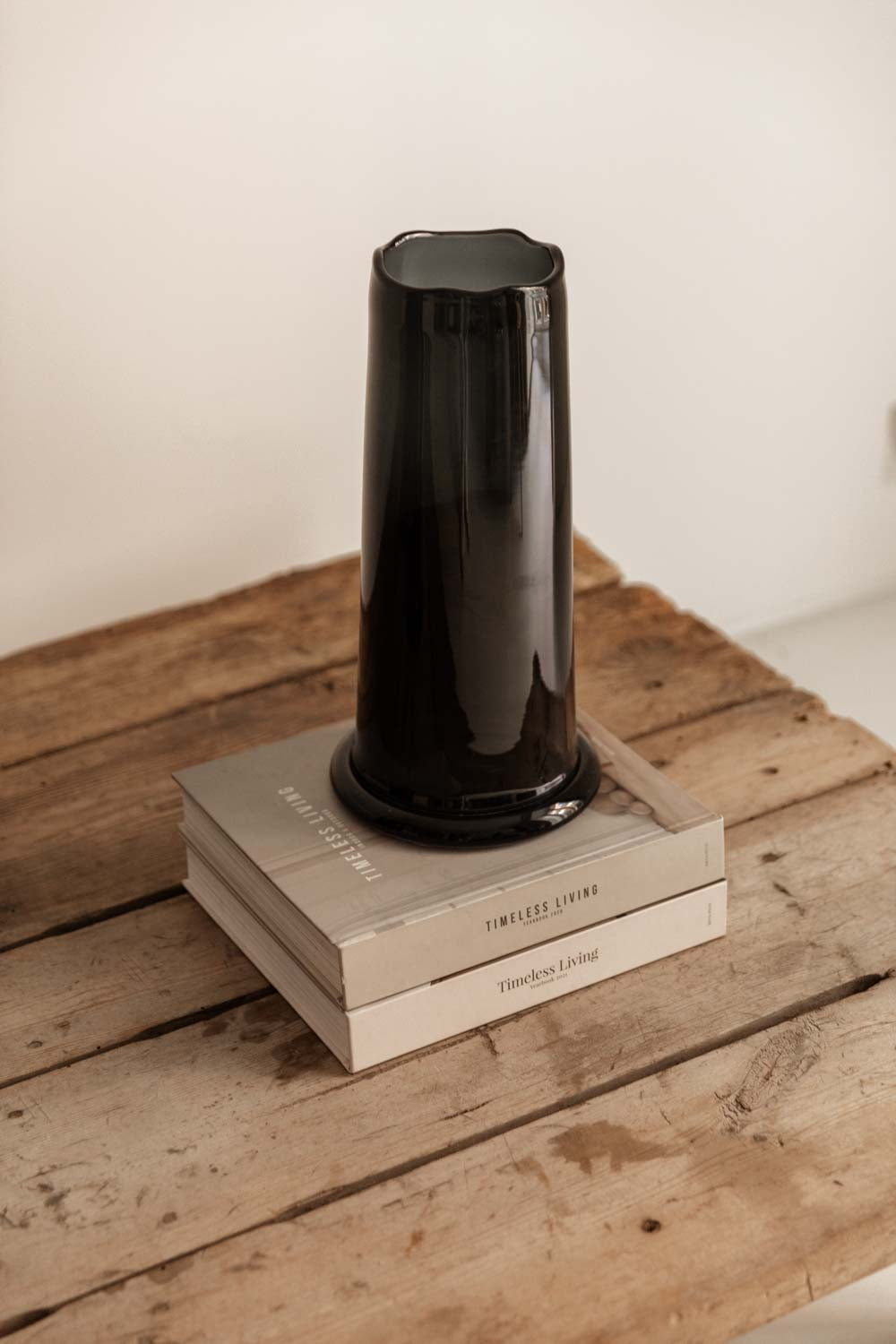 COLECCIÓN JARRONES DE CRISTAL GRIS TRASLÚCIDO