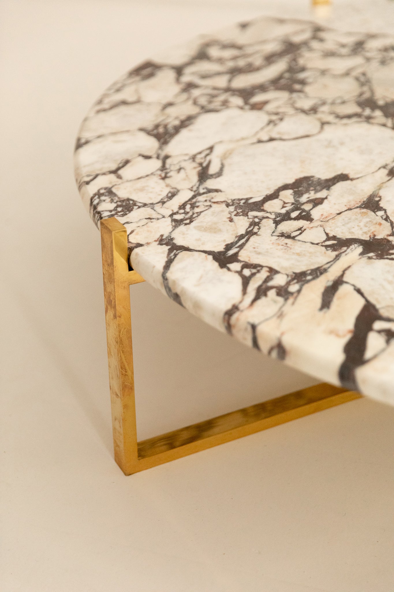 MESA ASPA MÁRMOL VIOLA MZ.02