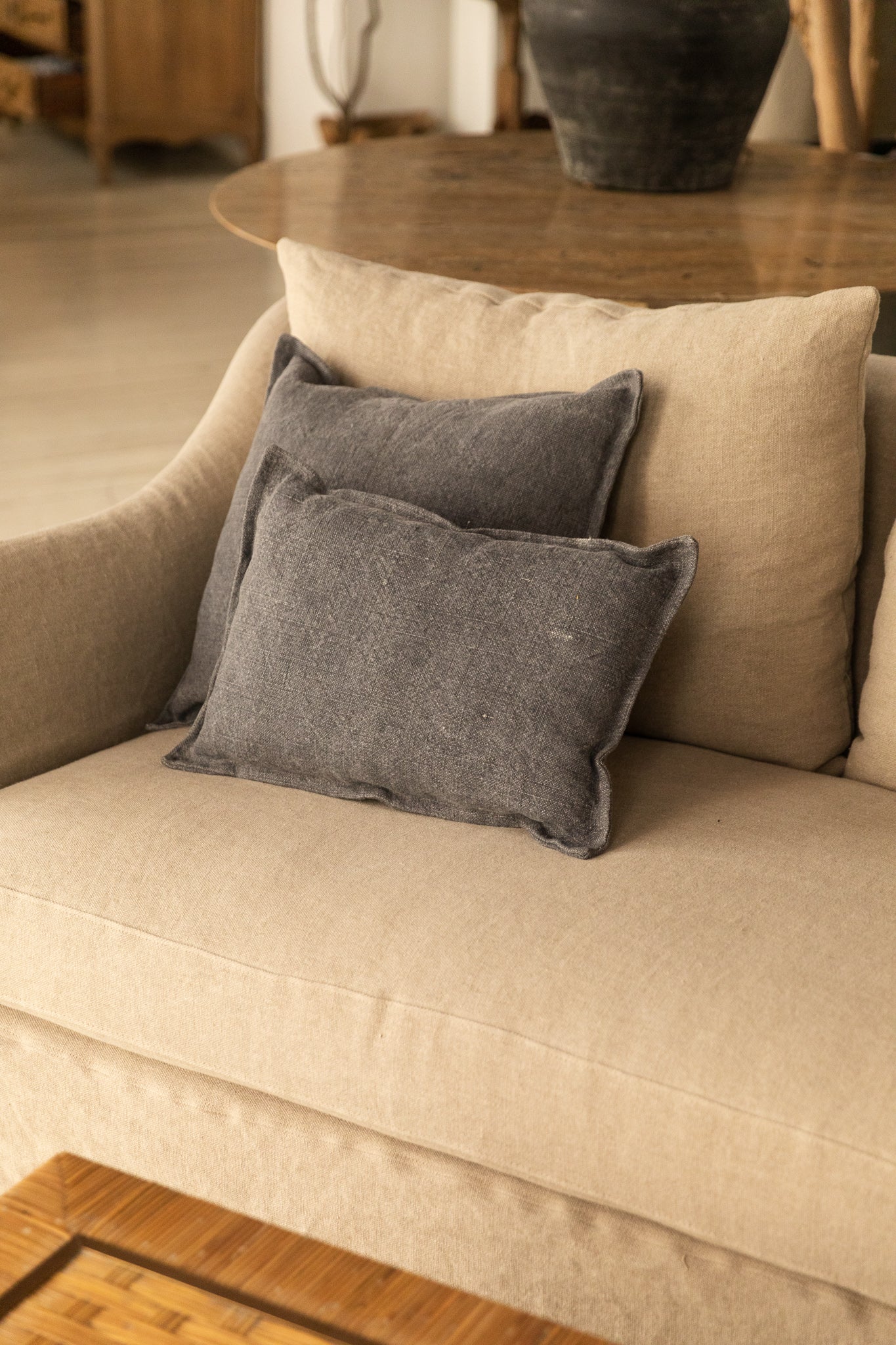 COJÍN DE LINO AZUL DENIM