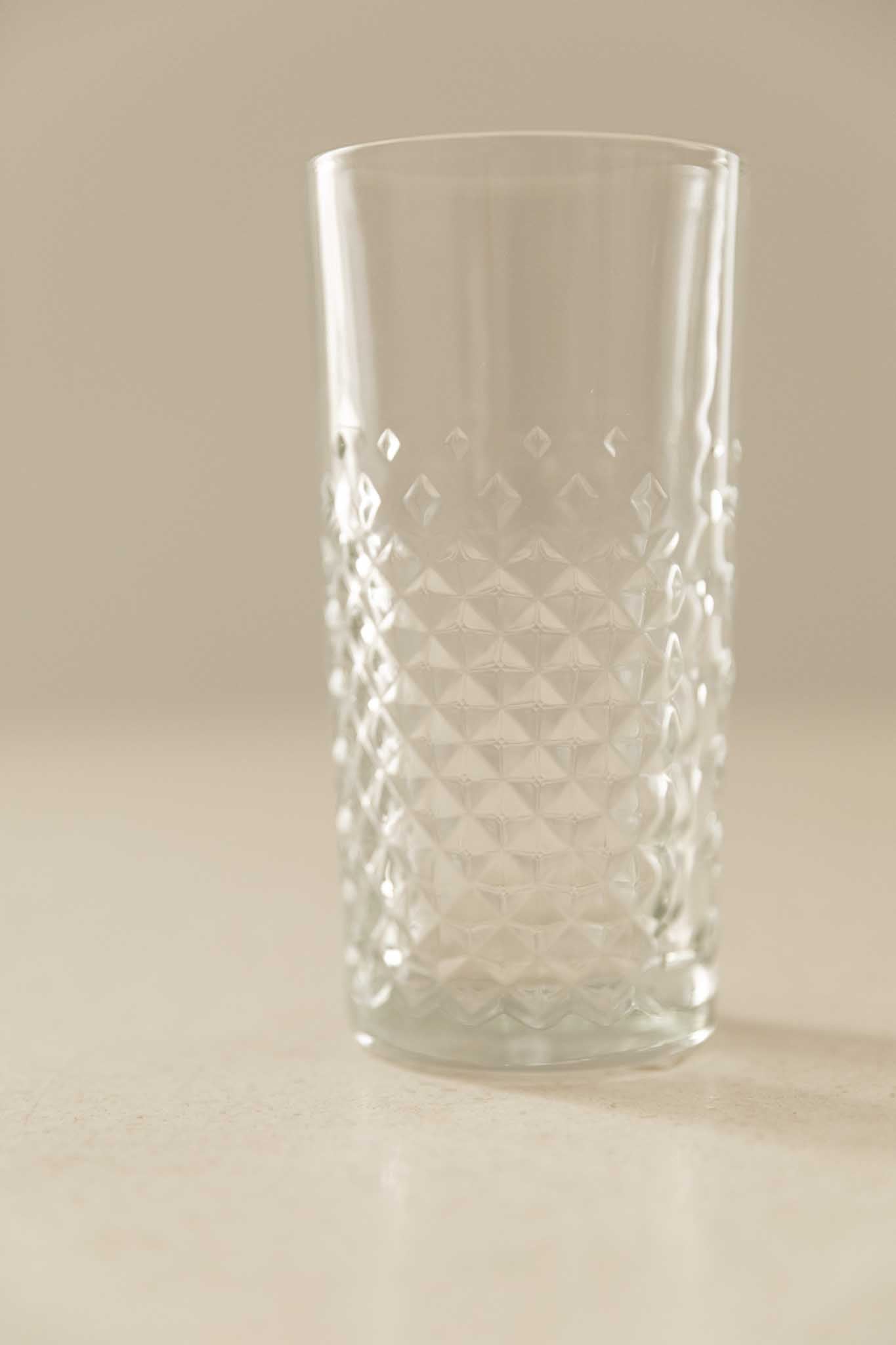 VASO DE AGUA TALLADO DIAMANTE