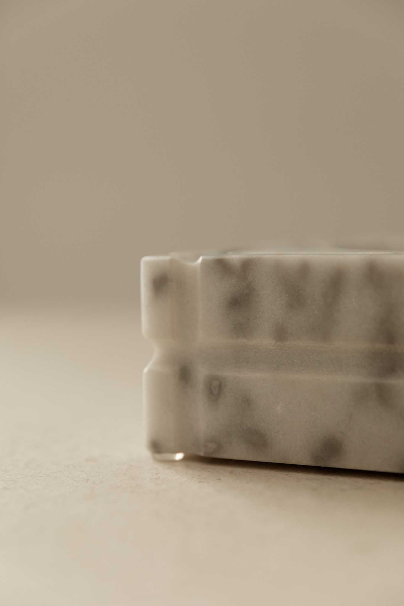 CENICERO CUADRADO MÁRMOL BLANCO