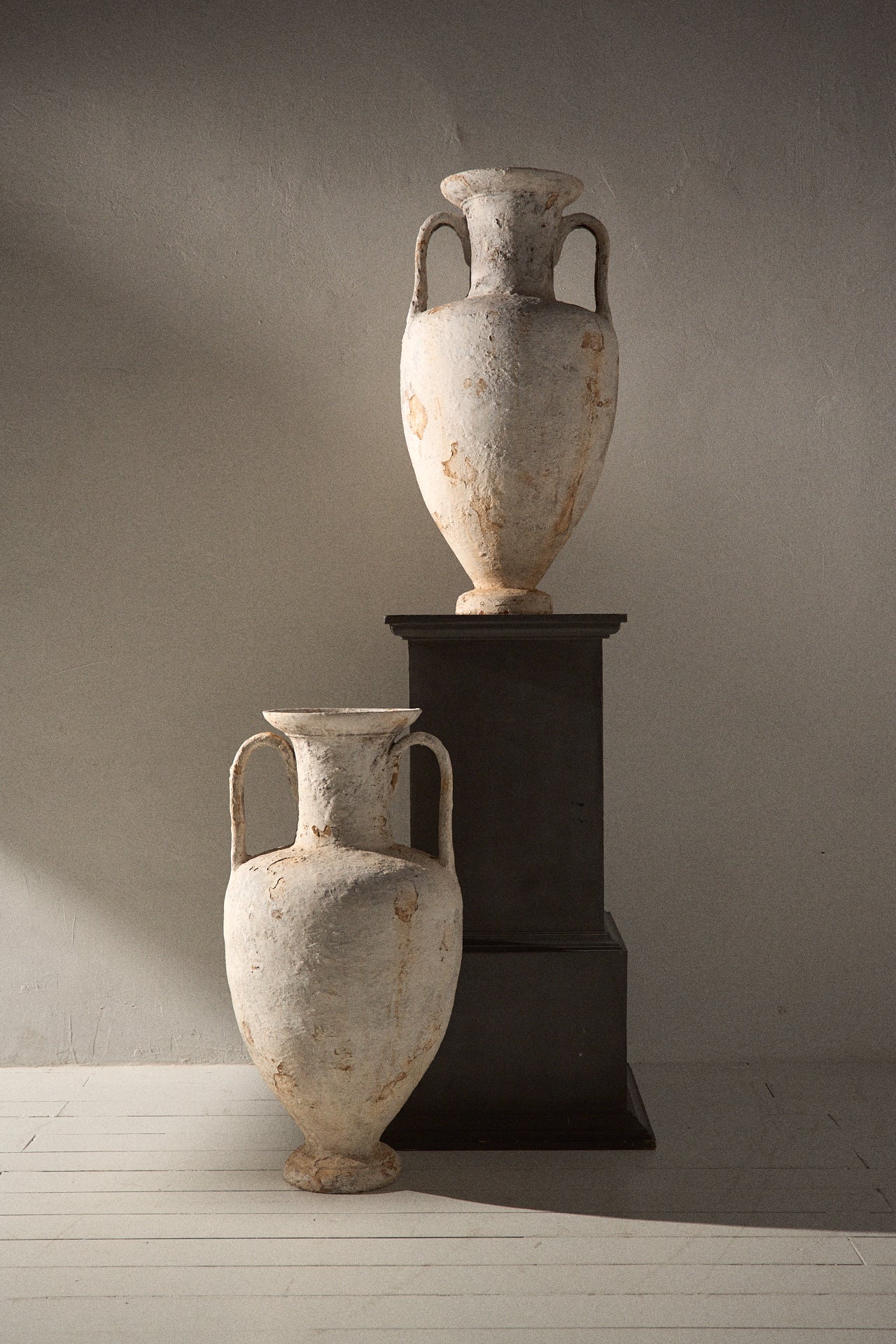 Anfora griega blanca
