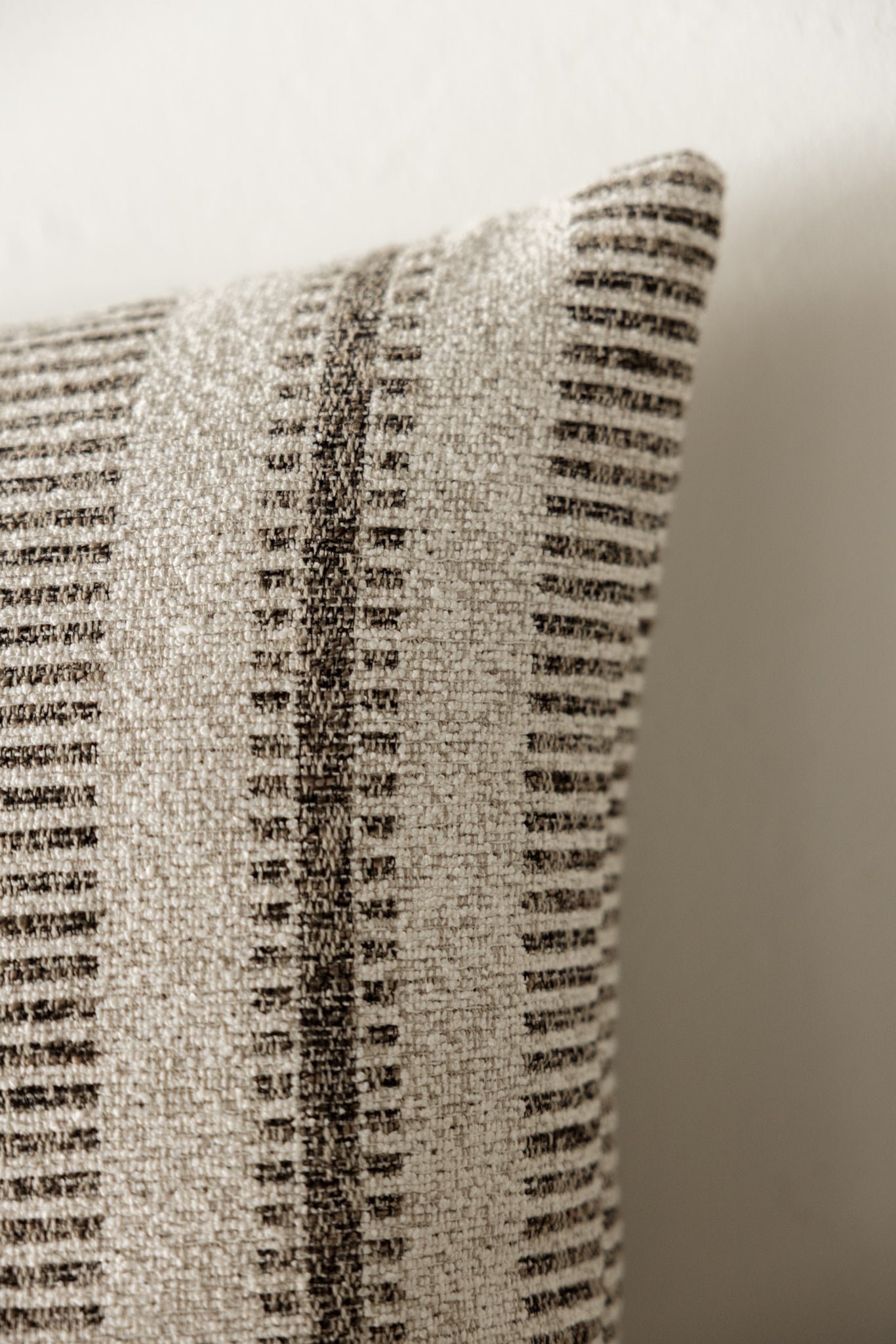 COJÍN ESTAMPADO MOA