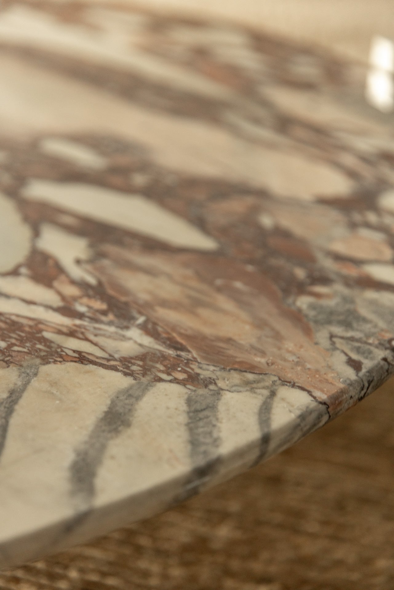 MESA ASPA MÁRMOL VIOLA ESTRUCTURA ACERO