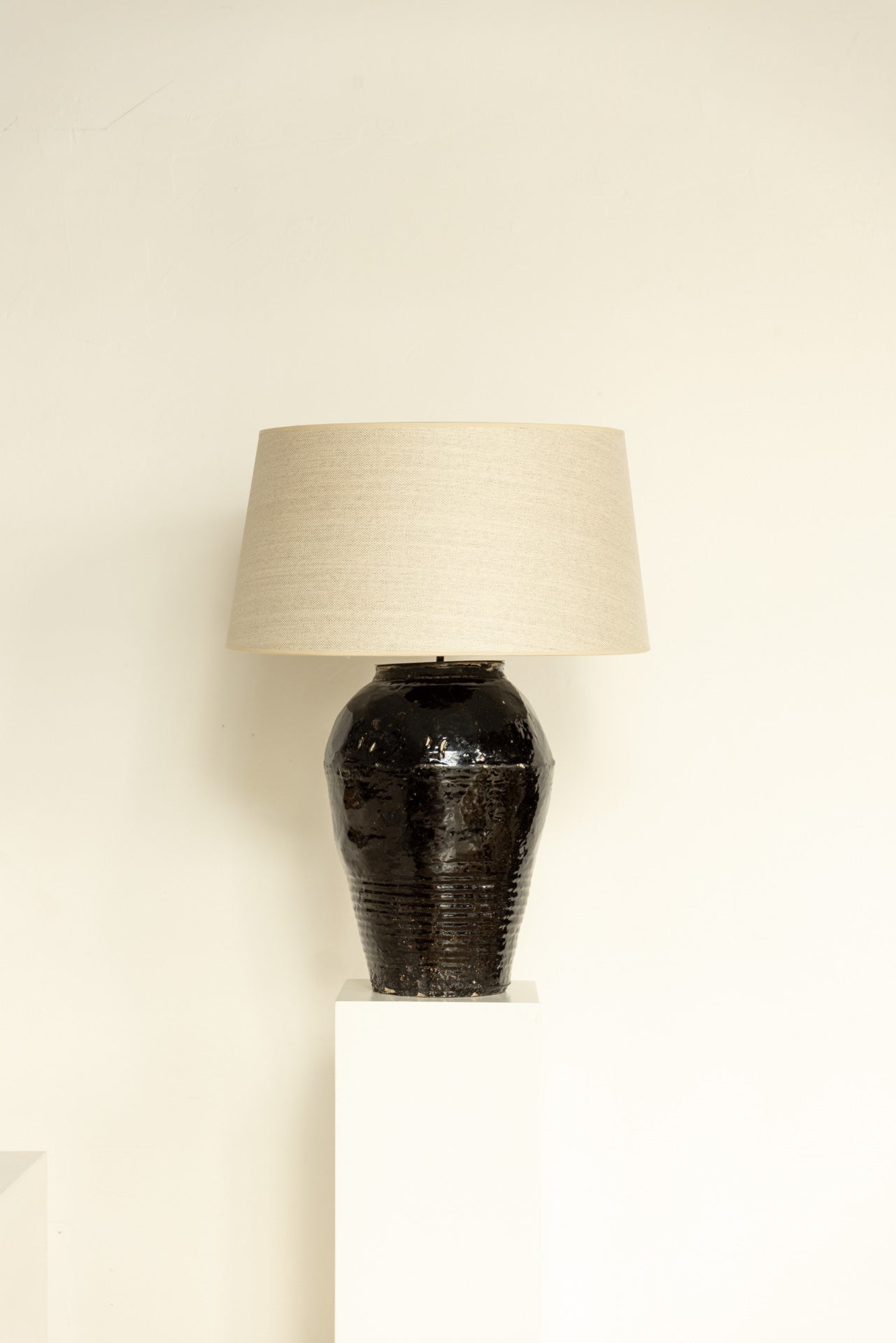 PANTALLA DE LINO NATURAL INTERIOR BLANCO