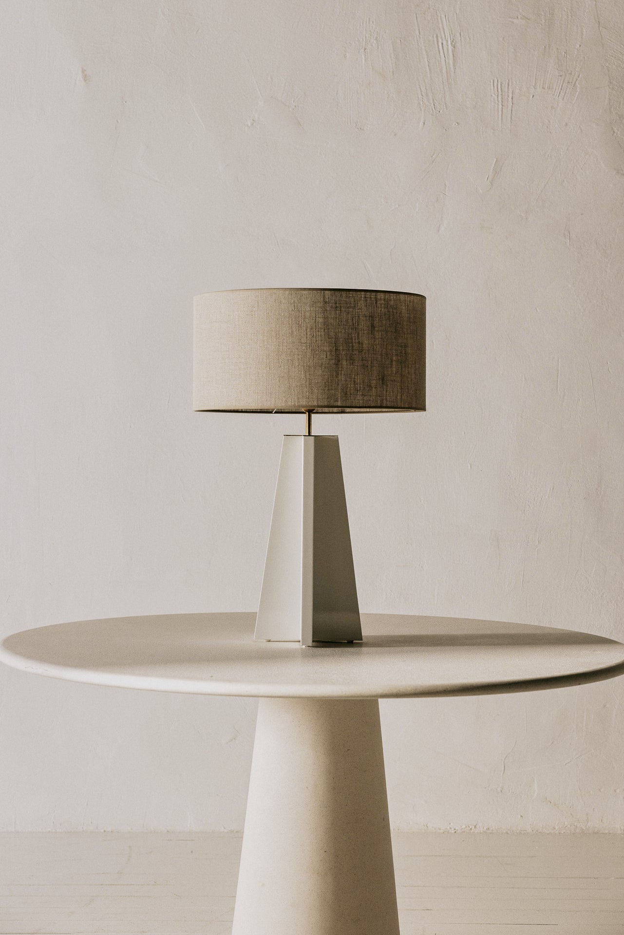 BASE DE LÁMPARA ASPA MZ.01