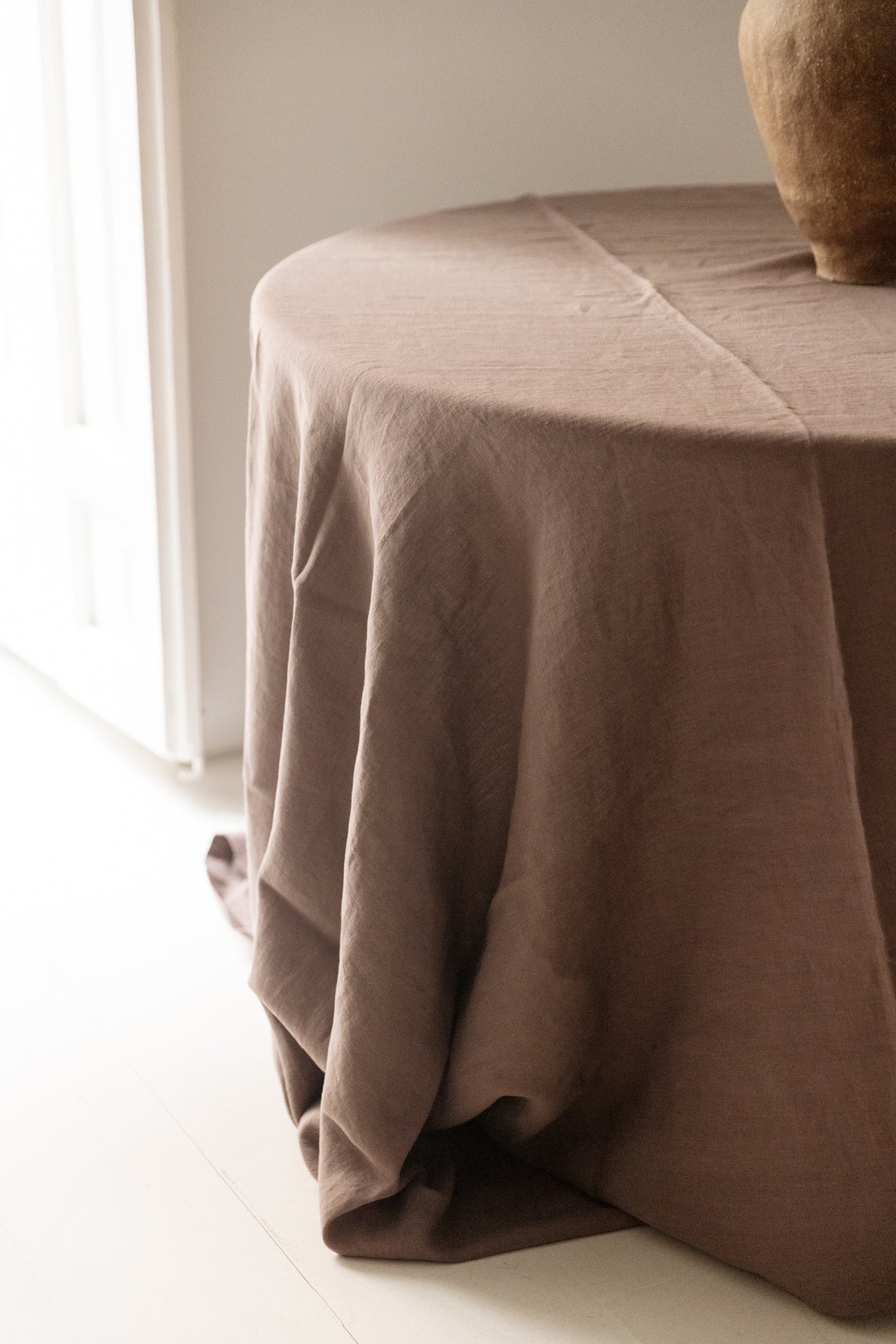 MANTEL MARIETA DE LINO BERENJENA