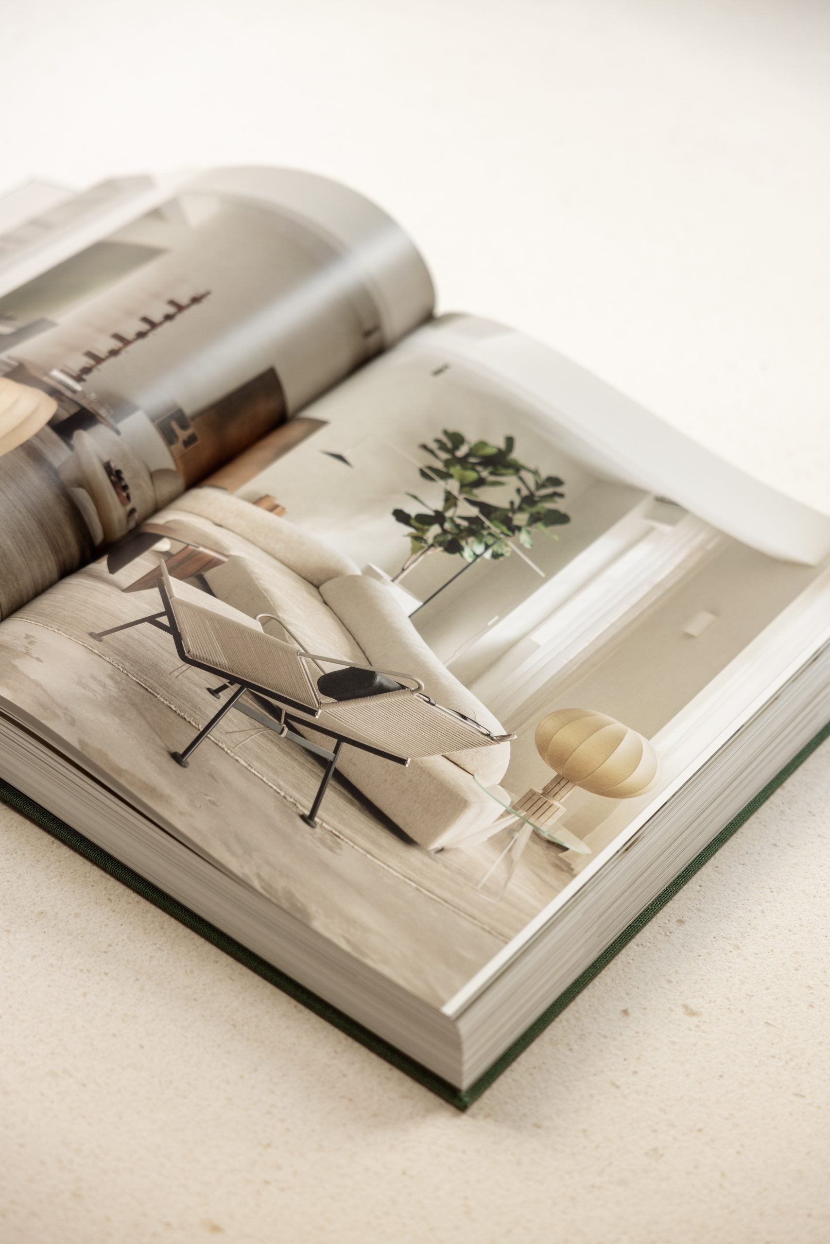 LIBRO “WORLD’S FINEST APARTMENTS”