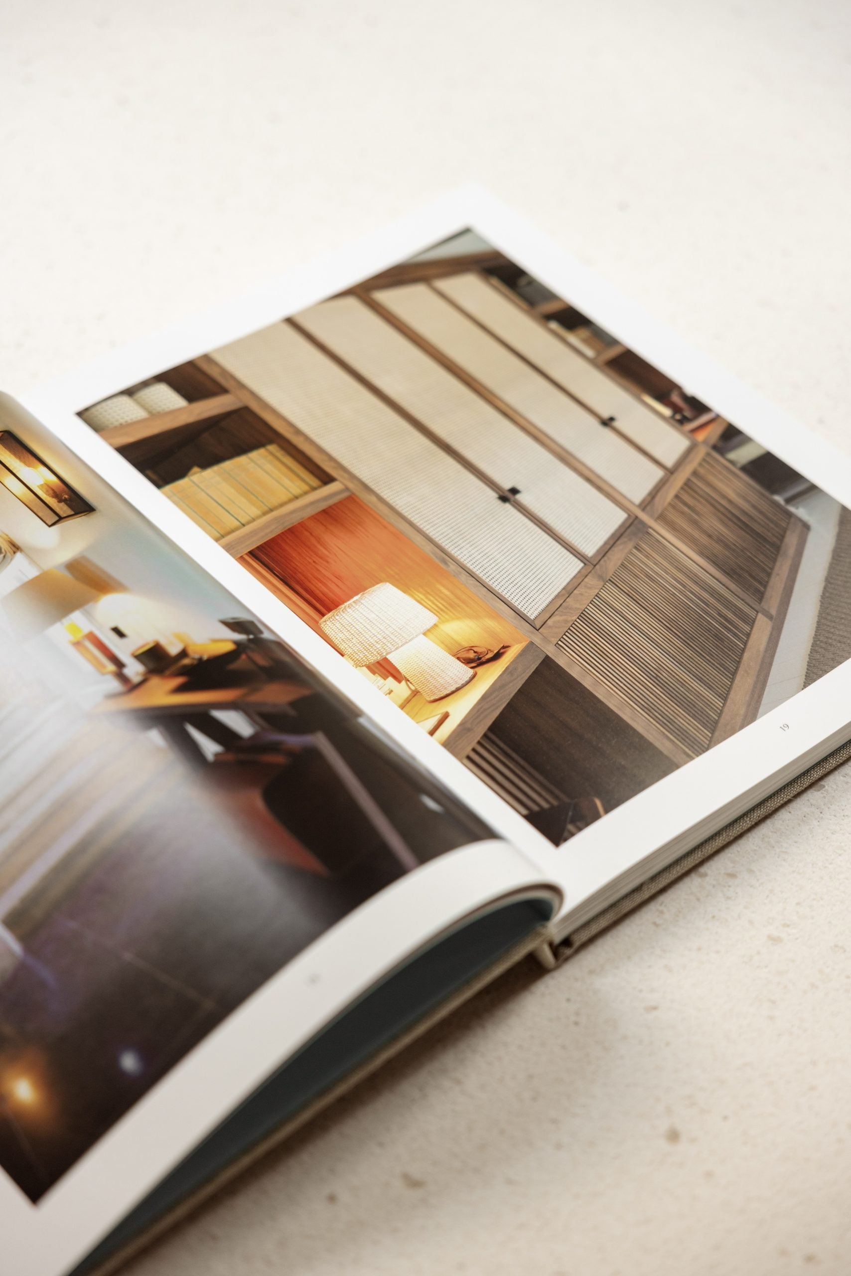 LIBRO “LES AMANDIERS HOME”