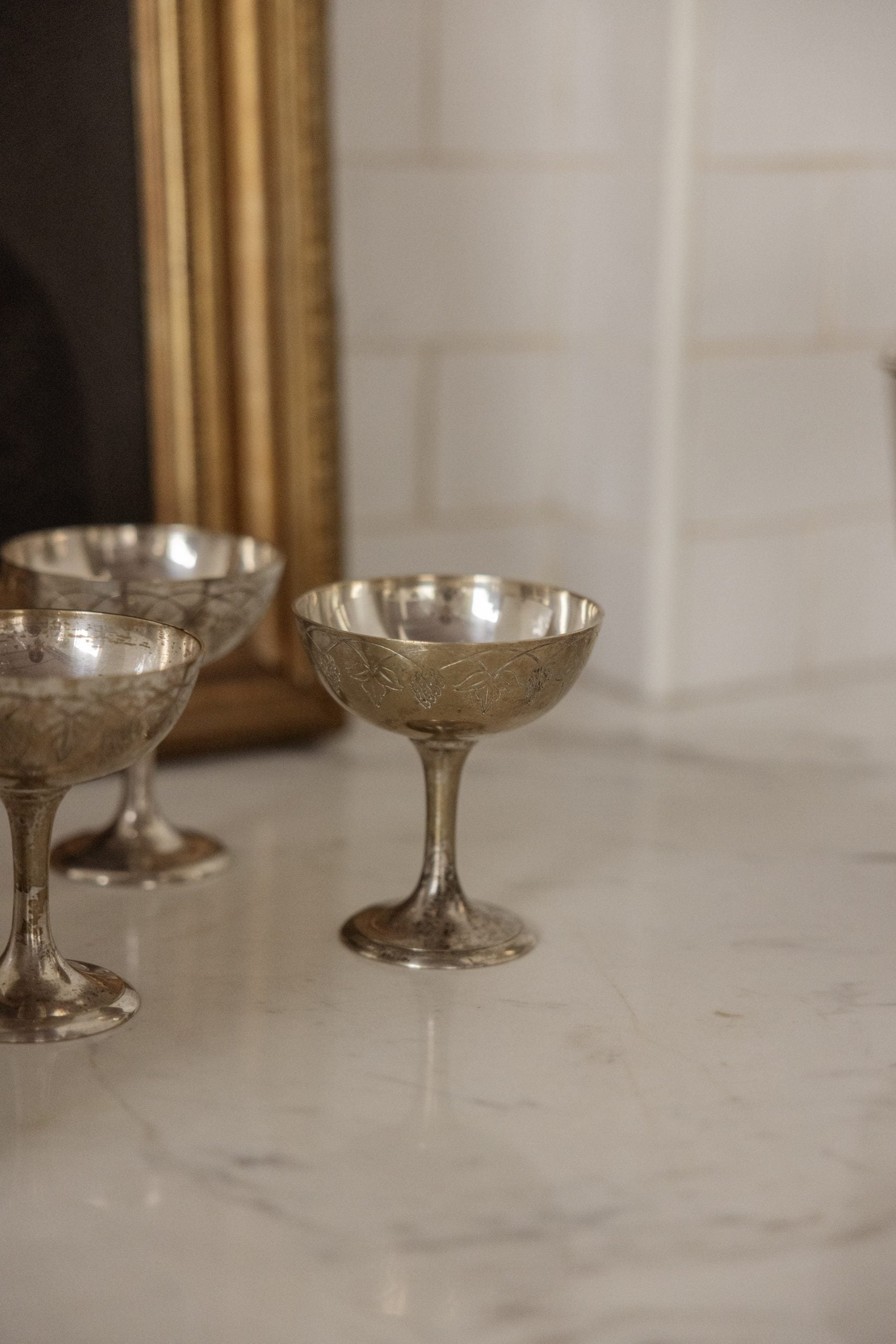 COPA ANTIGUA METAL PLATEADO | FLORES