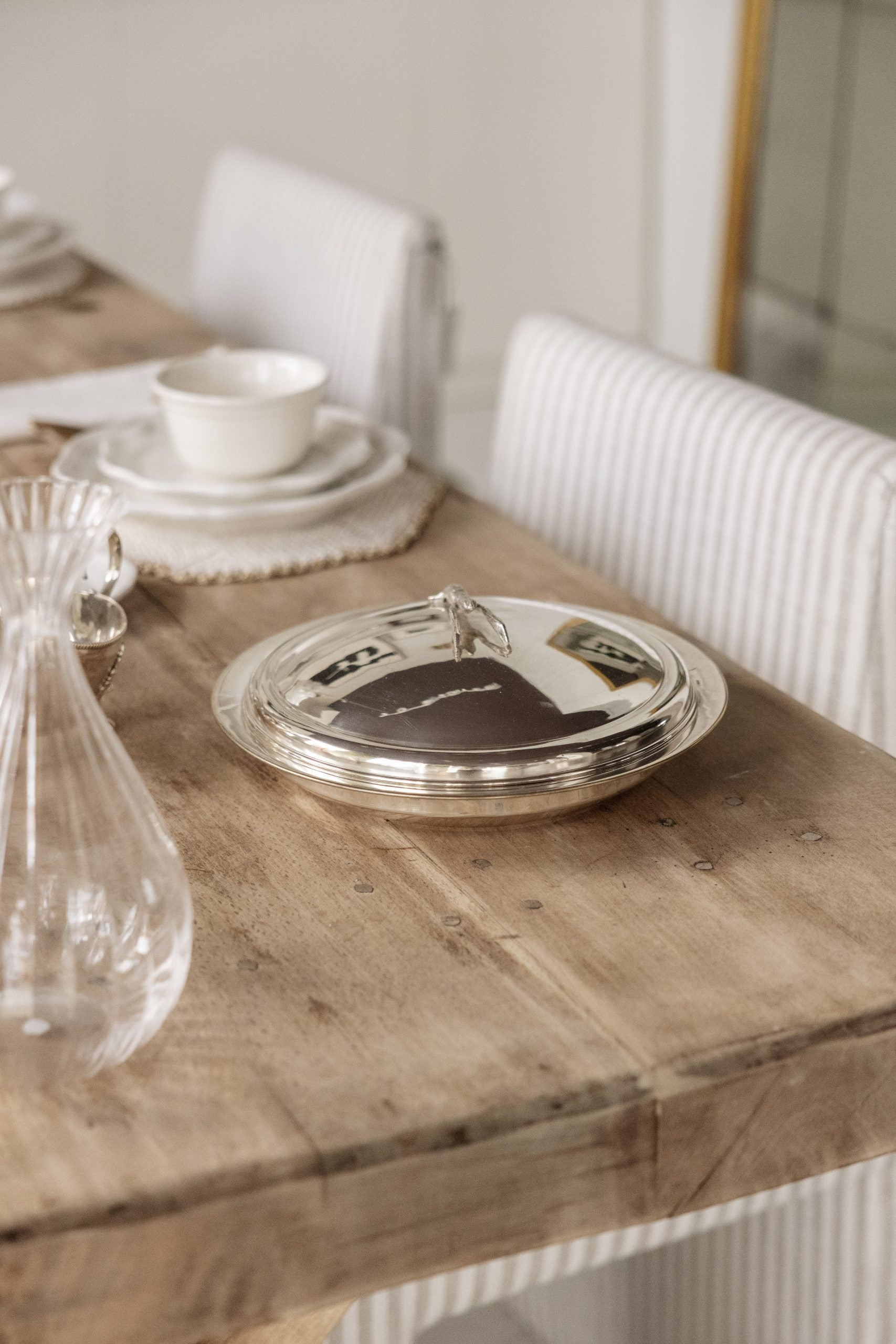 FUENTE LANGOSTA METAL PLATEADO