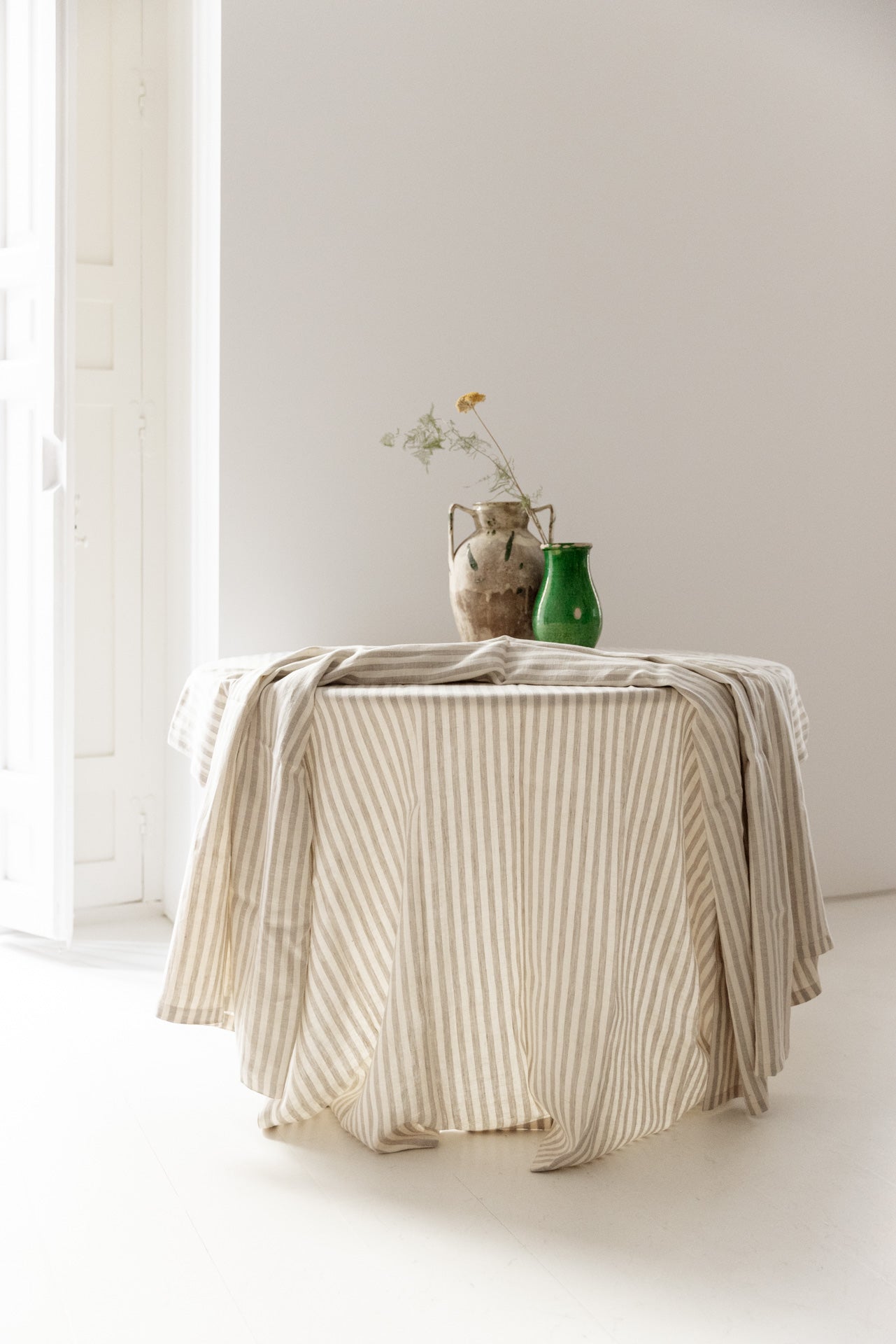 MANTEL MILOS RAYAS BLANCO Y BEIGE