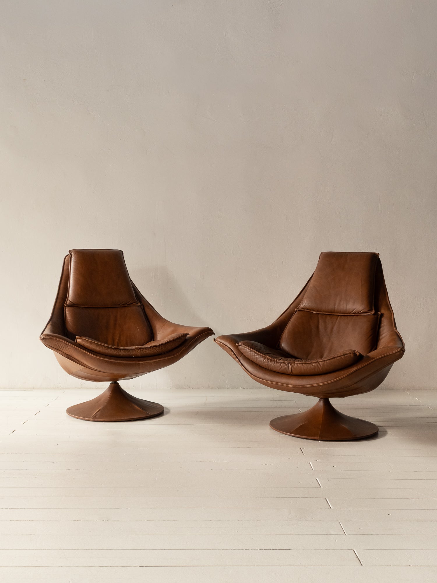 PAREJA DE BUTACAS SUECAS AÑOS 70s