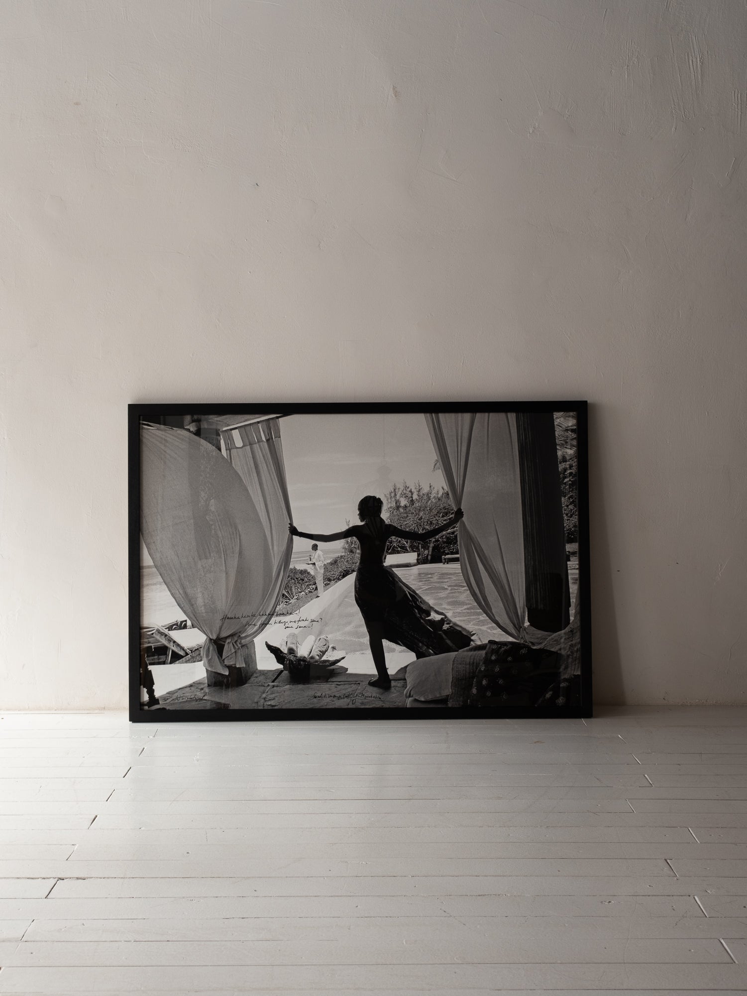 SWAHILI WOMAN SOUTH OF MOMBASA. KENYA 2001