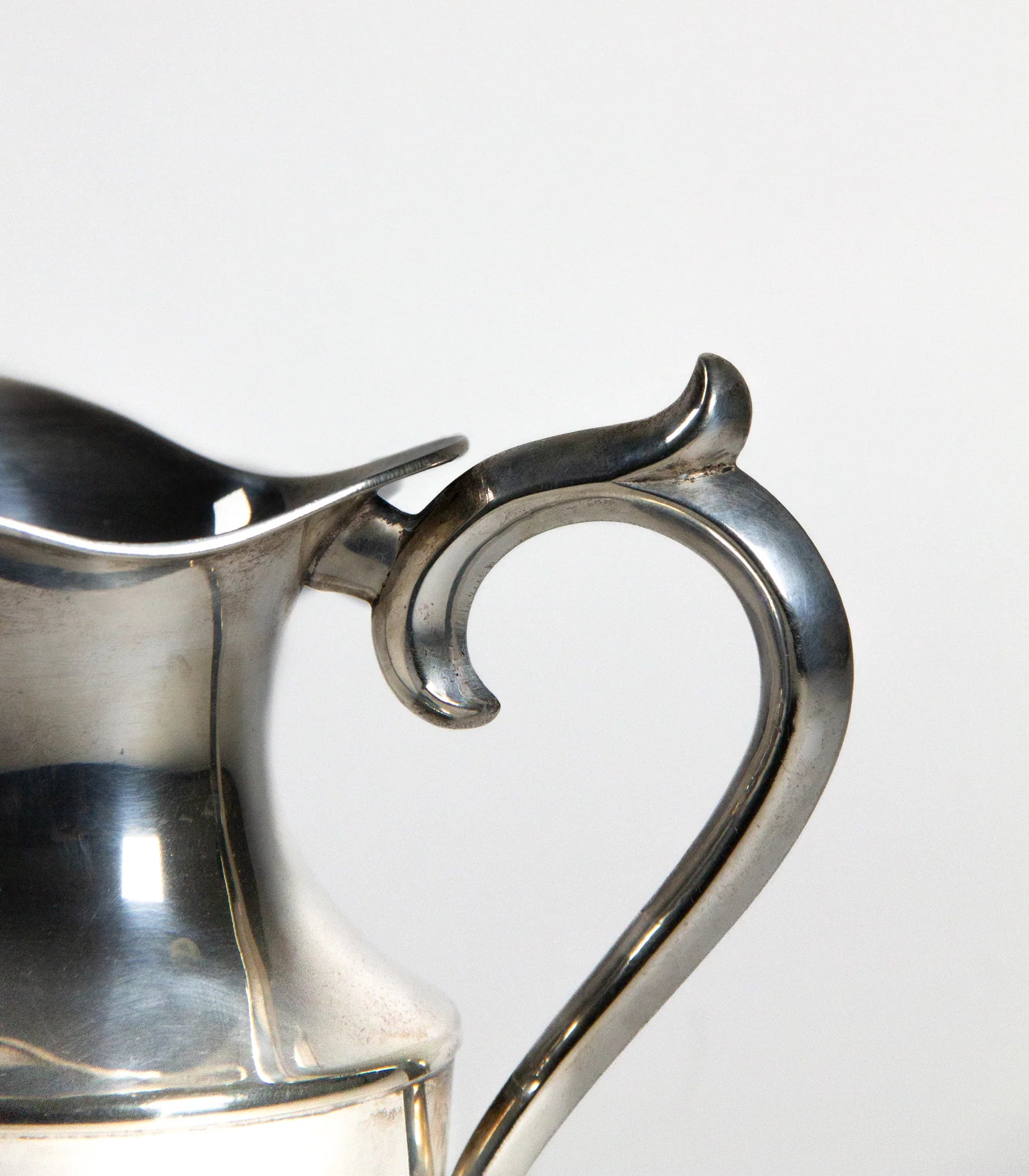 JARRAS ANTIGUAS METAL PLATEADO CON ASA