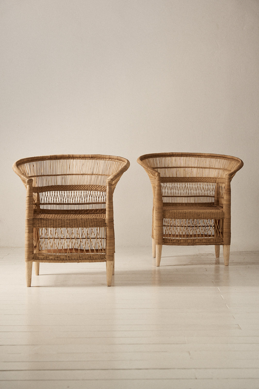 BUTACA RATÁN RESPALDO CURVO