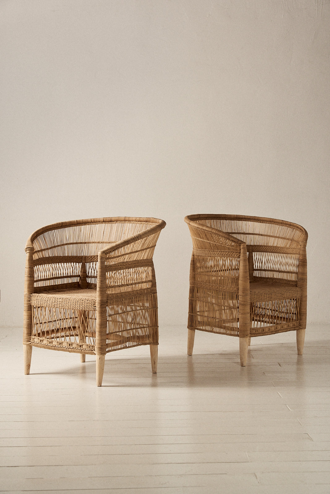 BUTACA RATÁN RESPALDO CURVO