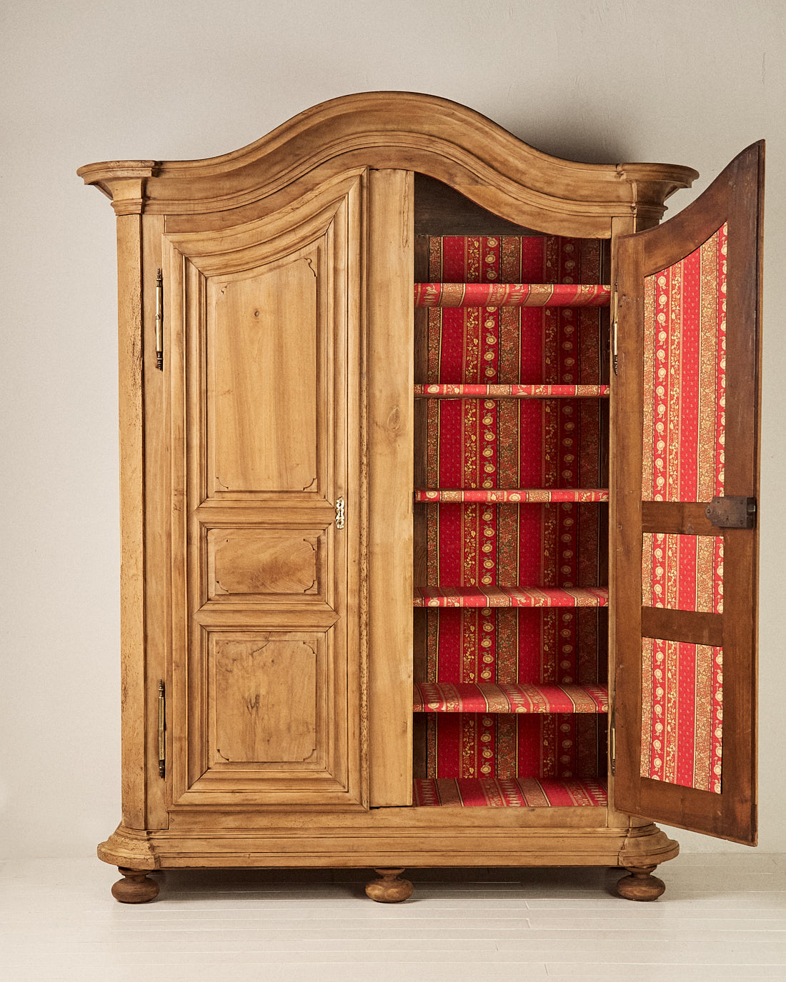 ARMARIO FRANCÉS DE NOGAL S.XVIII