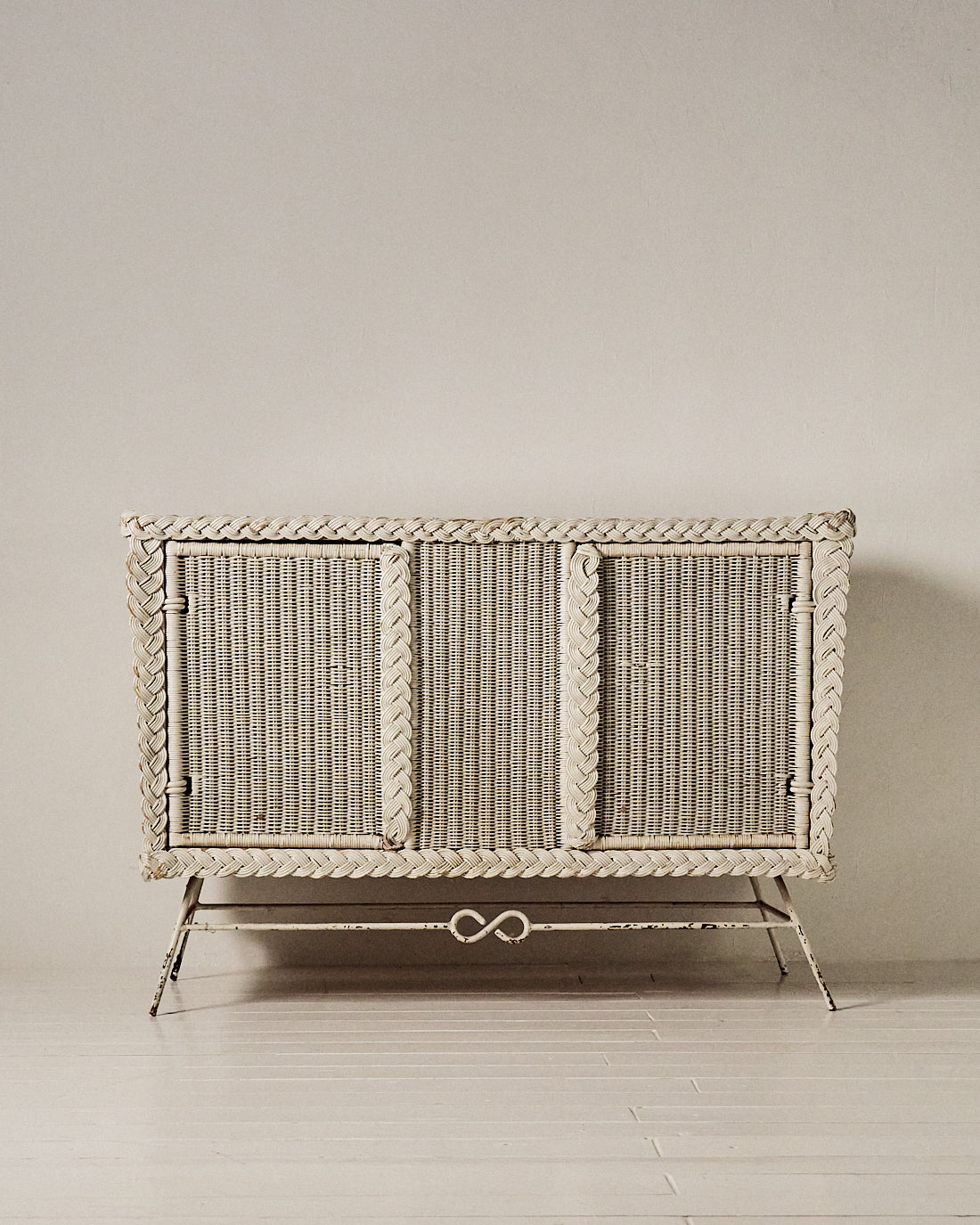 APARADOR FRANCÉS RATÁN BLANCO PRINCIPIOS S.XIX