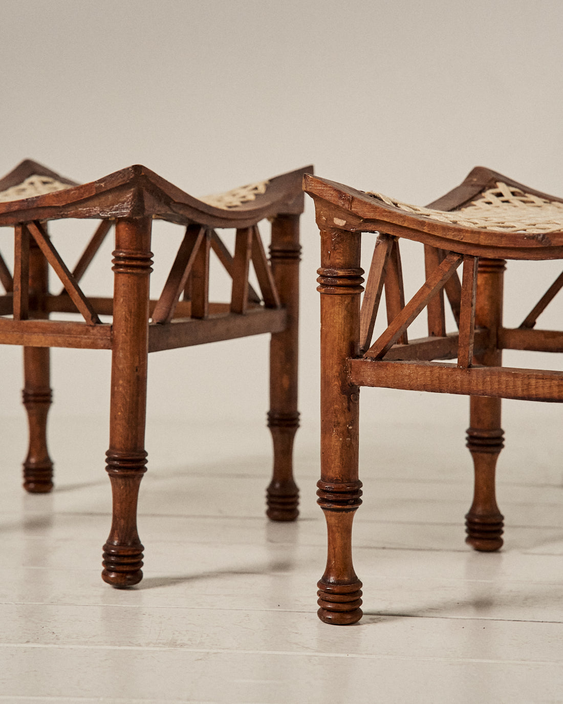 PAREJA TABURETES ORIGINALES ADOLF LOOS S.XX