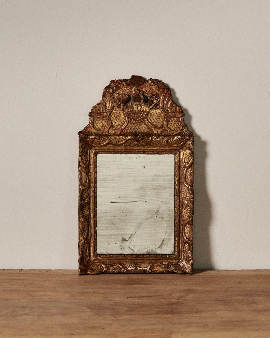 ESPEJO FRANCÉS DE MADERA TALLADA S.XVIII