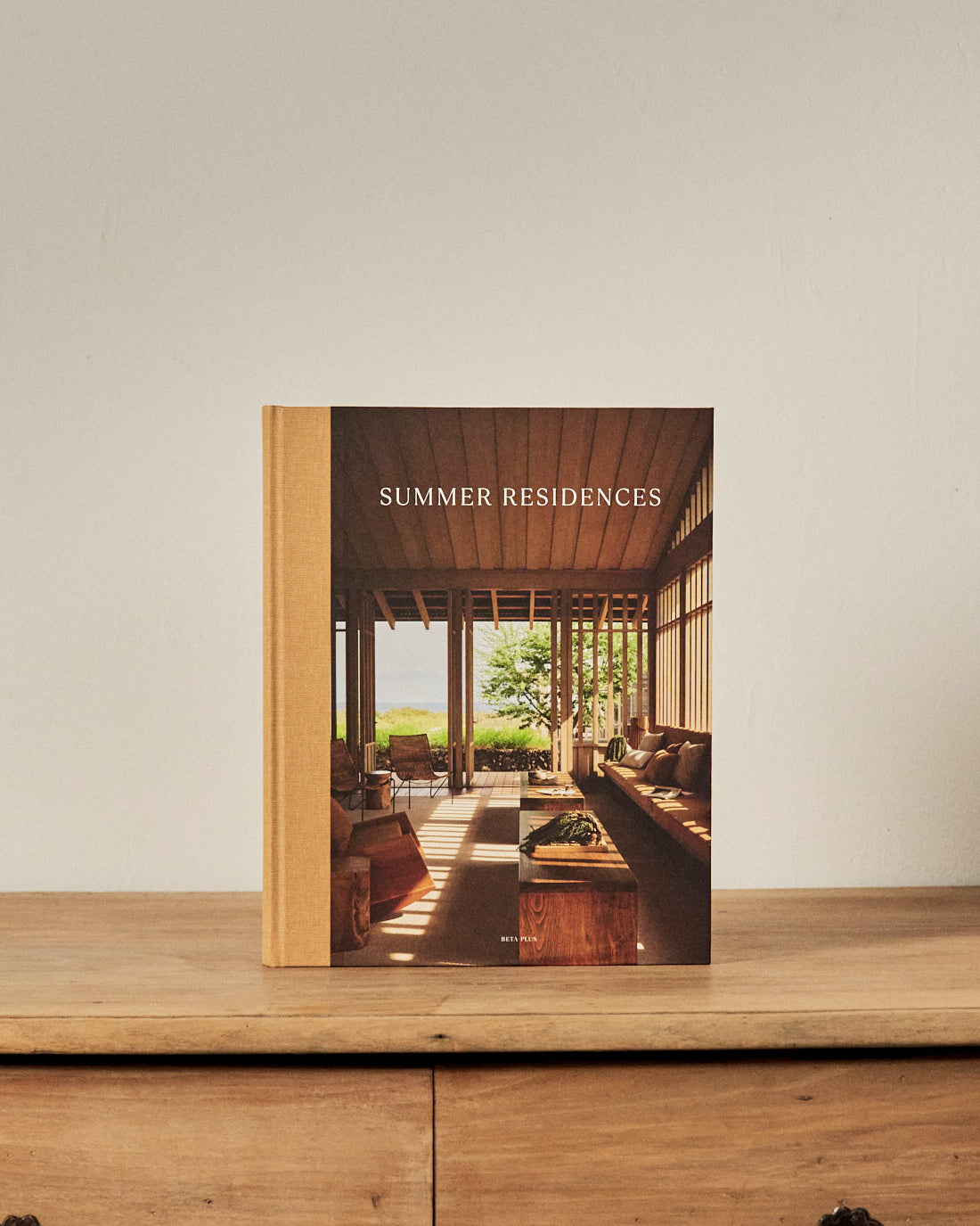 LIBRO “SUMMER RESIDENCES”