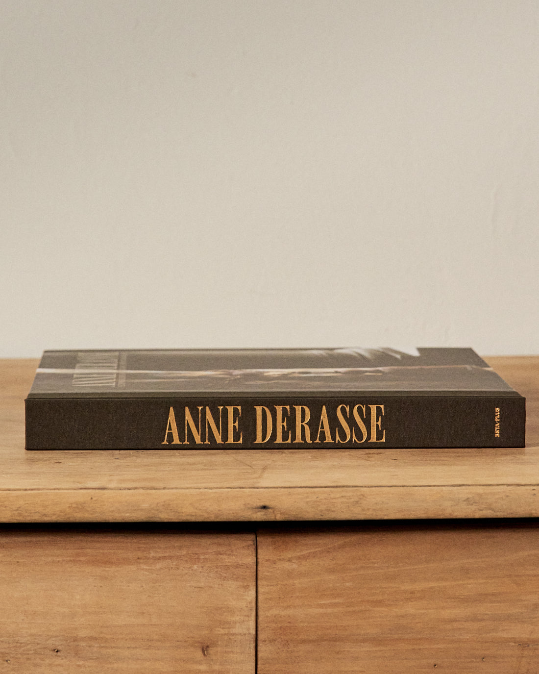 LIBRO “ANNE DERASSE”