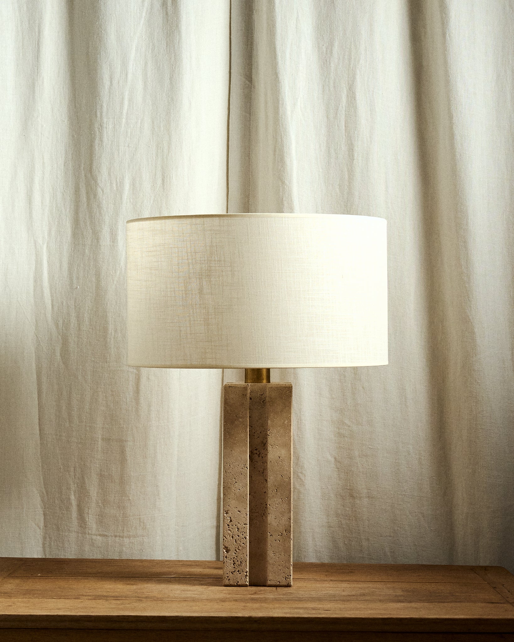 BASE DE LÁMPARA TRAVERTINO CUADRADA