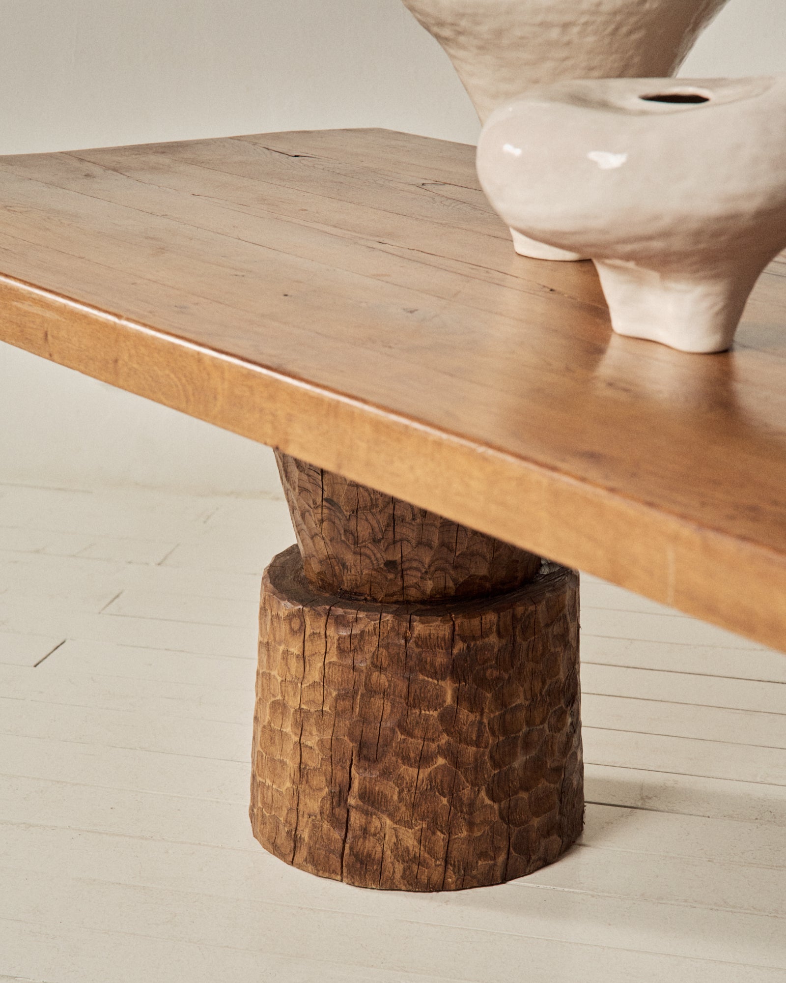 MESA DE COMEDOR BELGA DE ROBLE