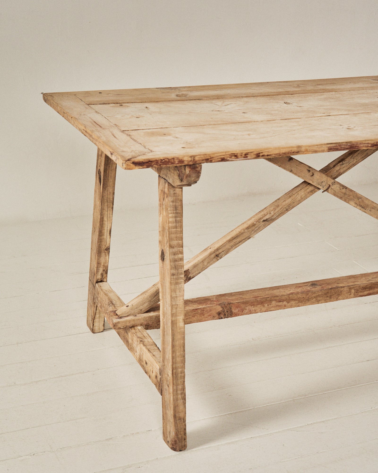 MESA DE COMEDOR DE ROBLE