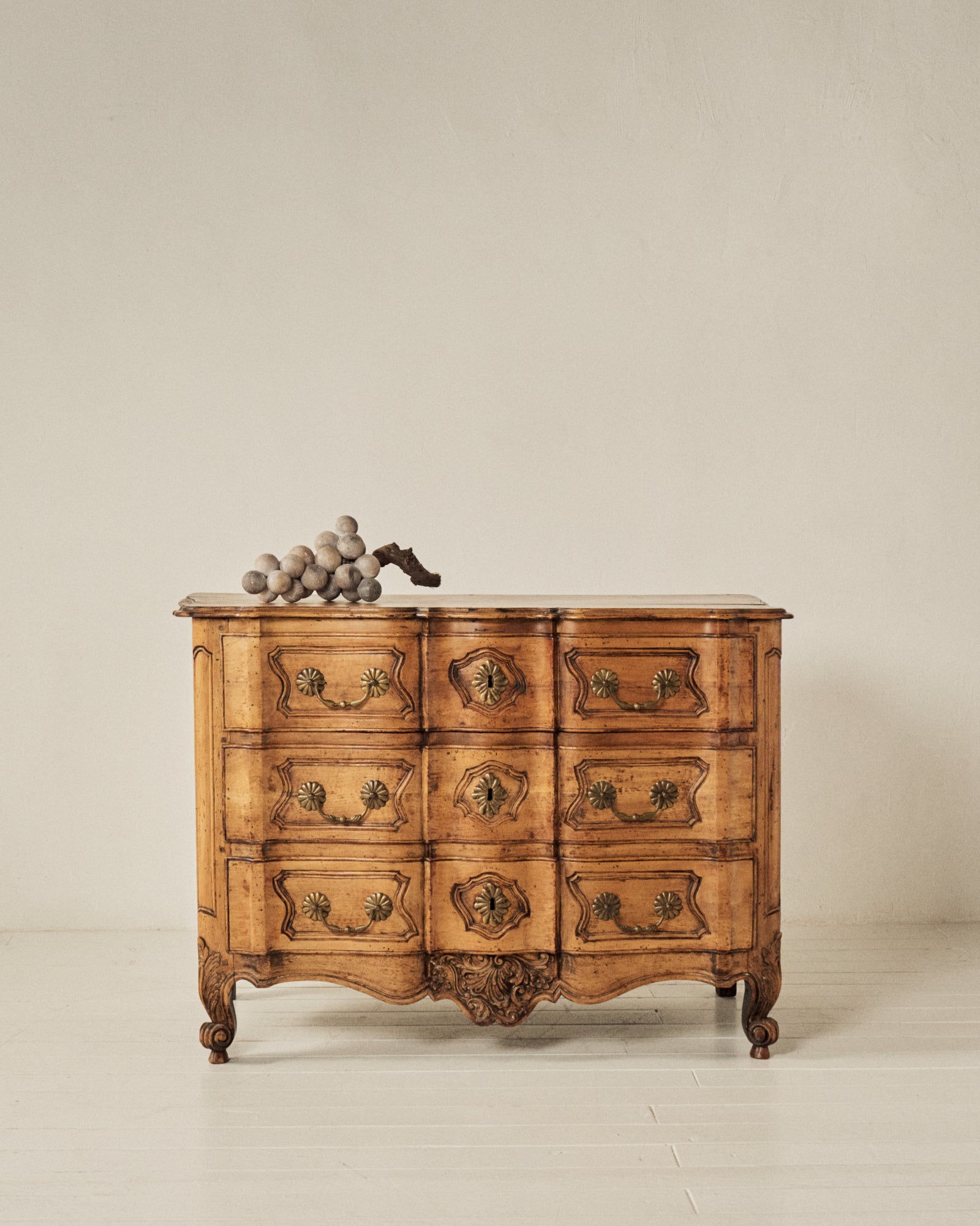 CÓMODA LOUIS XV, S.XVIII