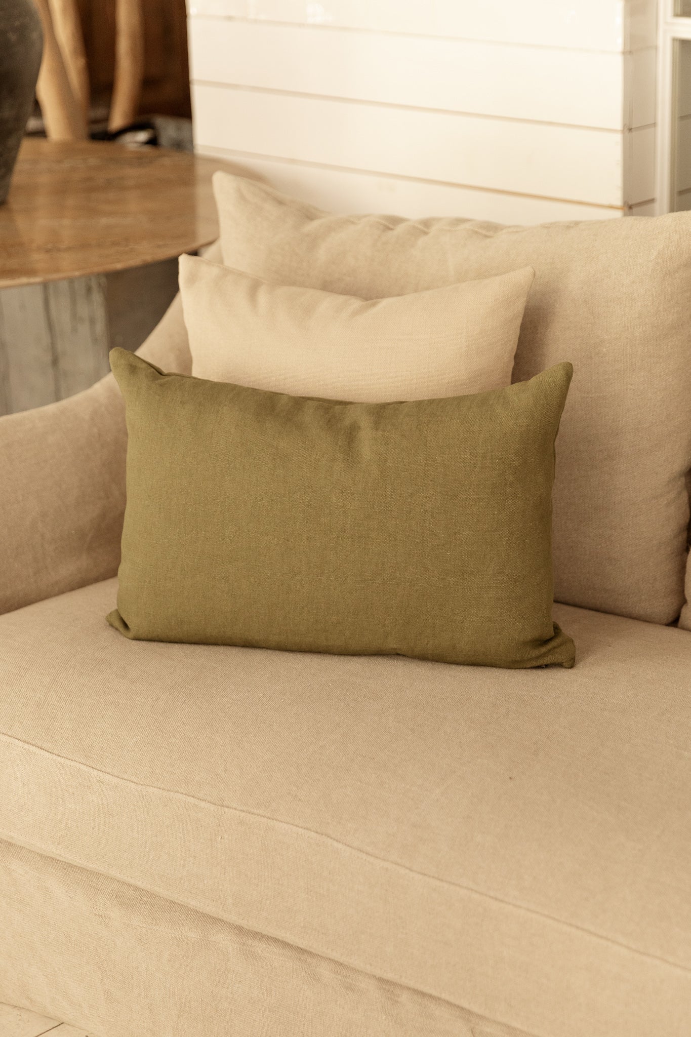 COJÍN DE LINO LAVADO VERDE OLIVA