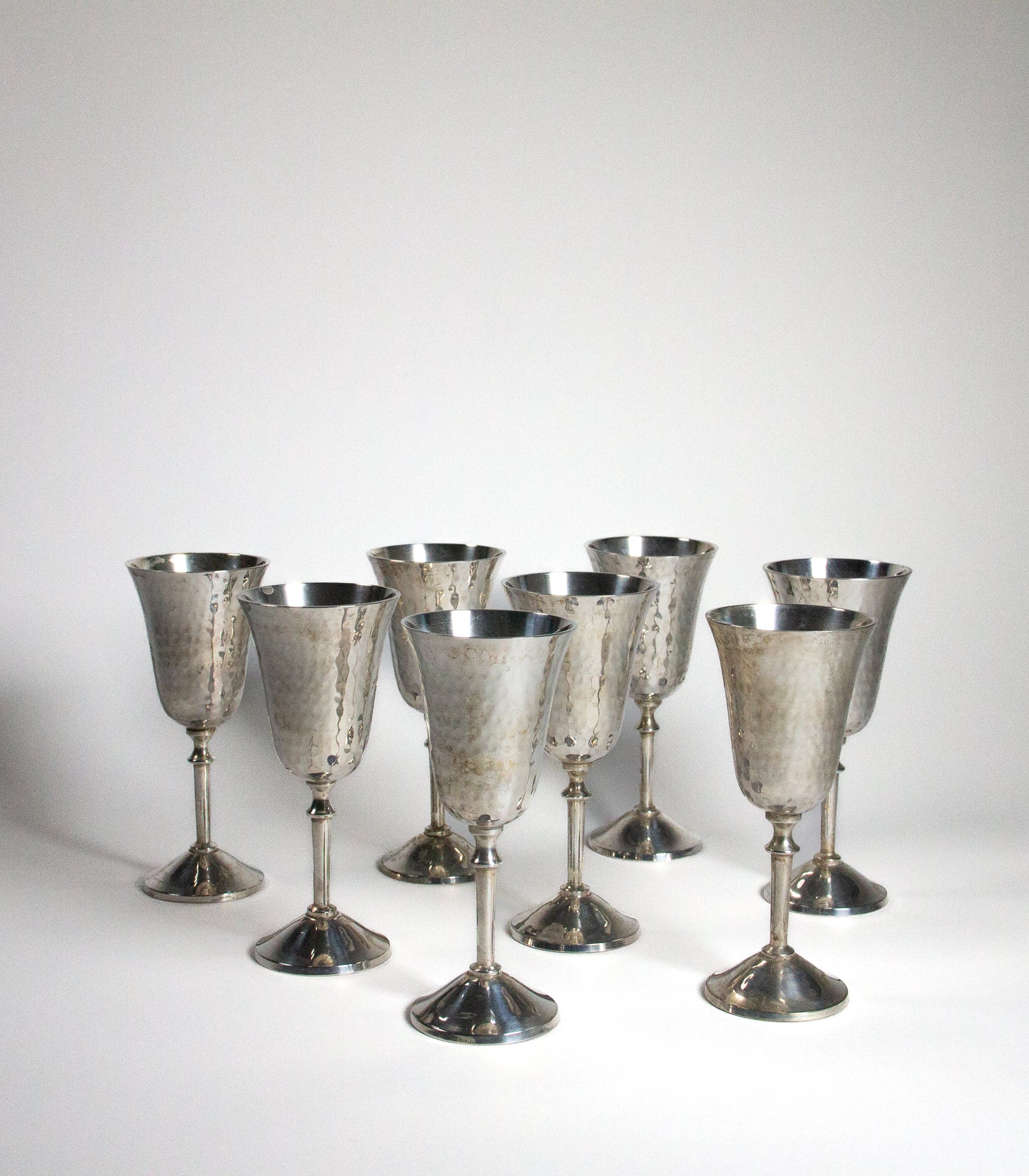 COPA ANTIGUA METAL PLATEADO REPUJADO