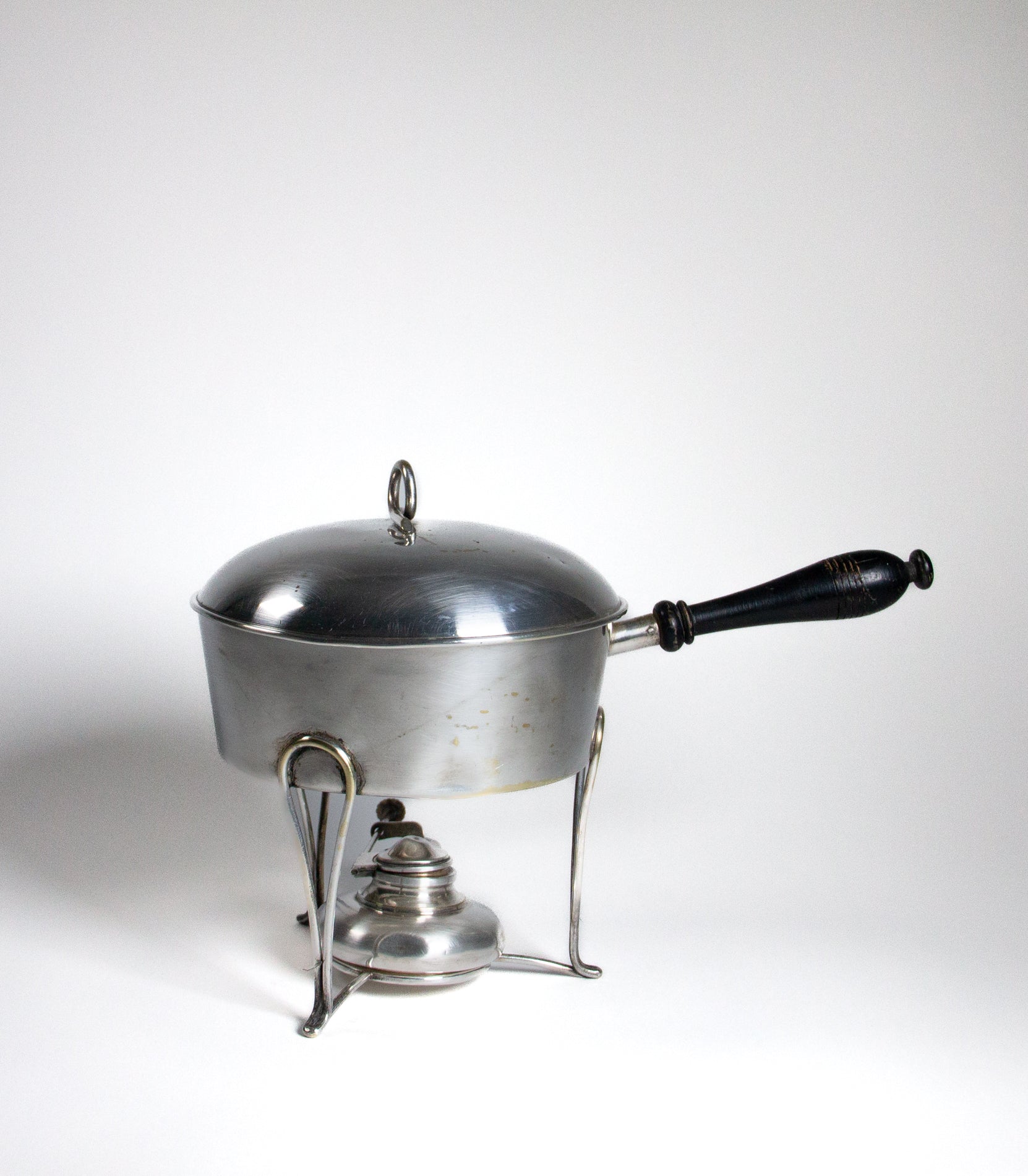 FUENTE METAL PLATEADO XV