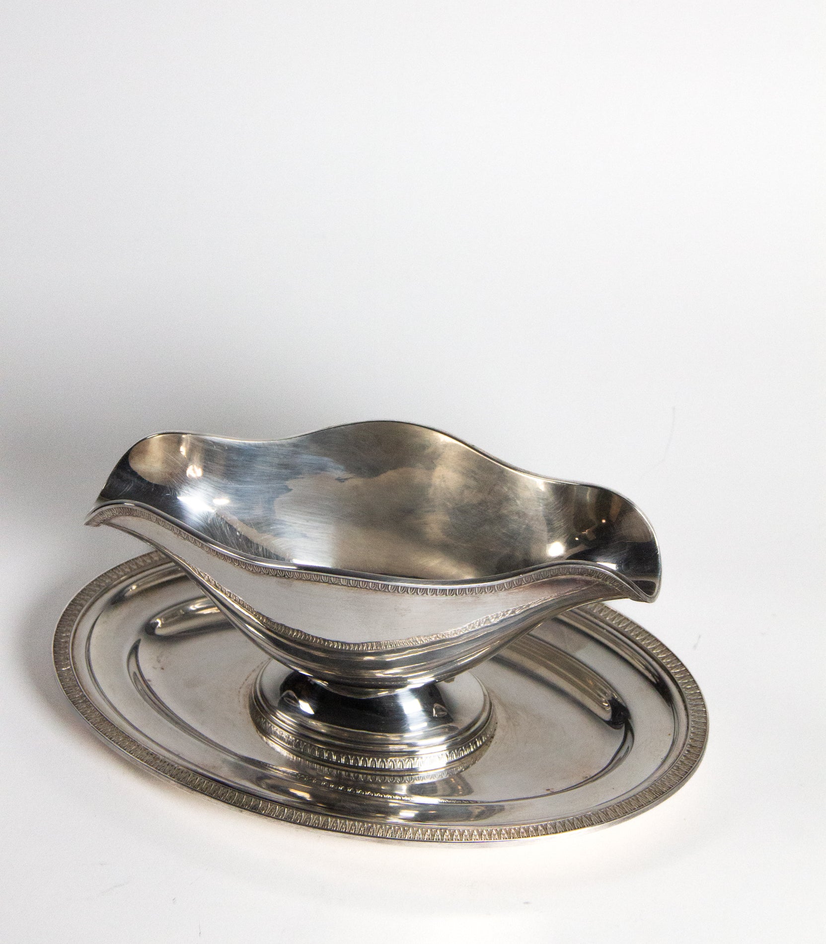 SALSERA ANTIGUA METAL PLATEADO II