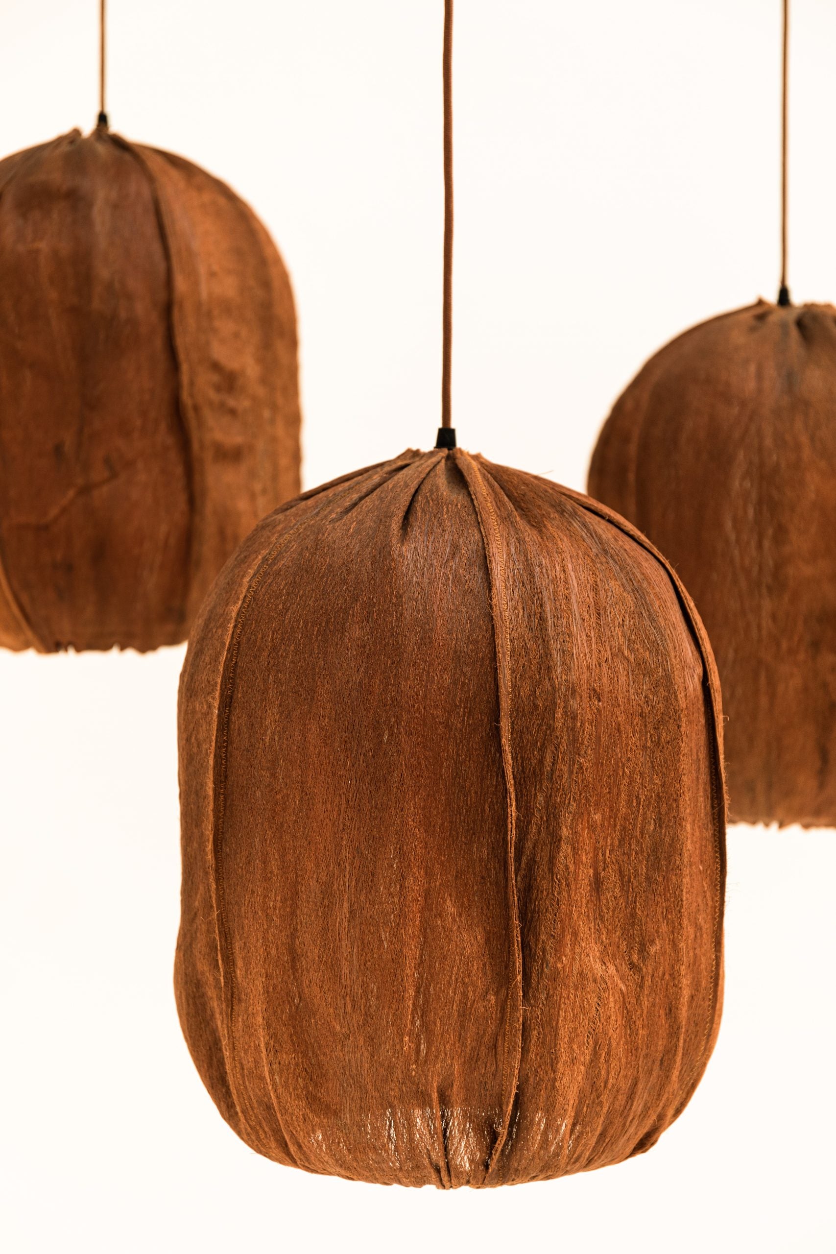 LÁMPARA DE TECHO HOJA DE PALMA CERRADA